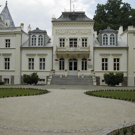 Palac W Nosowie Nosowo Extérieur photo