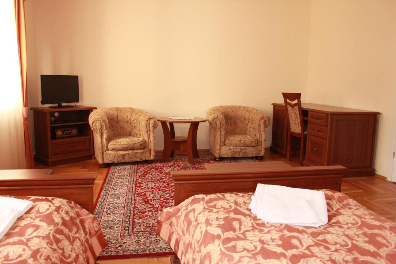 Palac W Nosowie Nosowo Extérieur photo